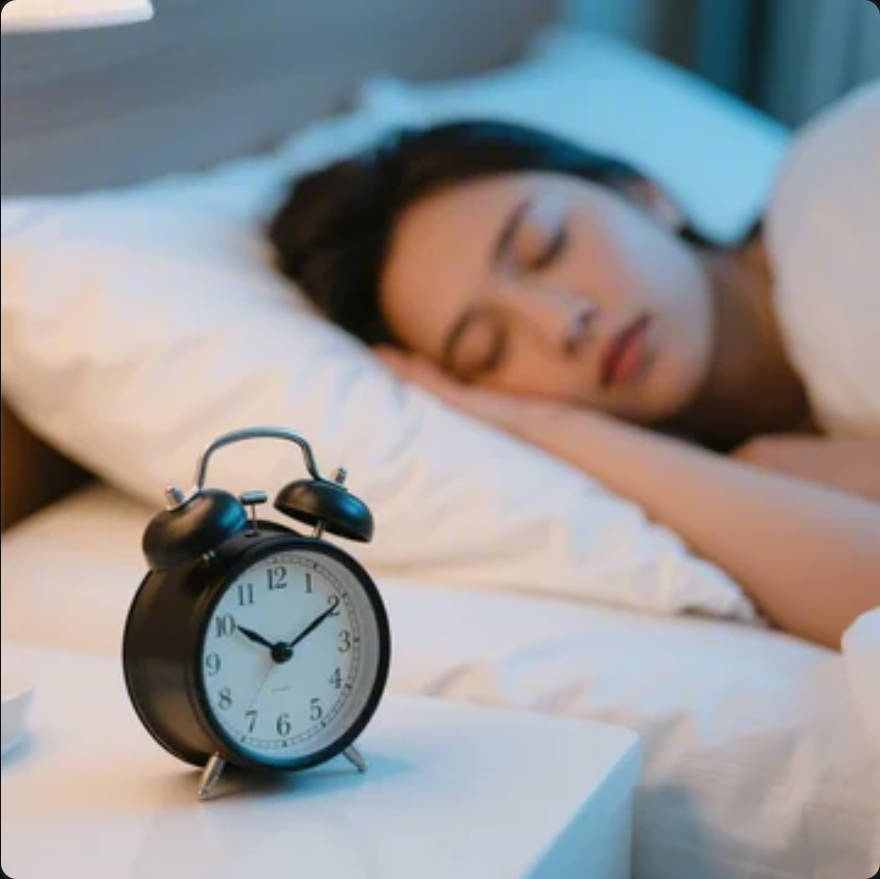 Often wake up before the alarm clock rings? You may be in the light sleep stage